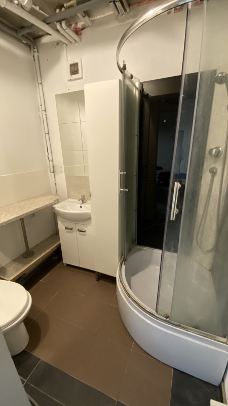 Jedáleň/kuchynka/WC-kúpeľňa Jedáleň/kuchynka/WC-kúpeľňa